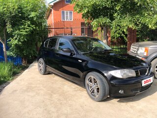 2008 BMW 1 серии 116i I (E81/E82/E87/E88) Рестайлинг, чёрный, 570000 рублей, вид 4