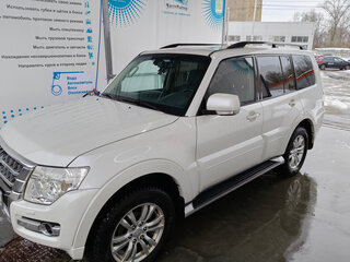 2014 Mitsubishi Pajero IV Рестайлинг 2, белый, 2200000 рублей, вид 1