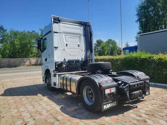 2026 КамАЗ 54901, чёрный - вид 6