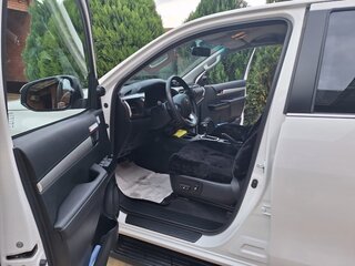 2021 Toyota Hilux VIII Рестайлинг 2, белый, 5250000 рублей, вид 4