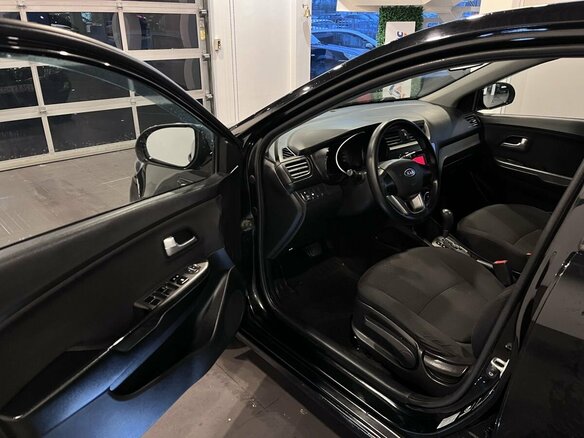 2012 Kia Rio 4-speed III, чёрный - вид 20