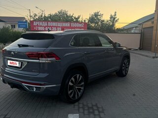 2021 Volkswagen Atlas Cross Sport I, серый, 4850000 рублей, вид 4