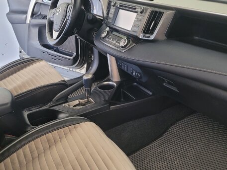 2014 Toyota RAV4 IV (XA40), золотистый, 1645000 рублей, вид 4