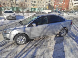 2008 Ford Focus II Рестайлинг, серебристый, 650000 рублей, вид 3