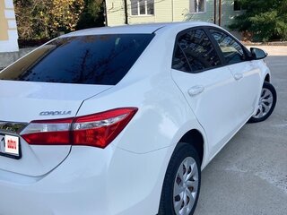 2013 Toyota Corolla XI (E160, E170, E180), белый, 1750000 рублей, вид 3