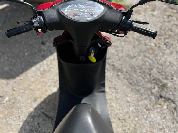 2011 Yamaha Jog, красный, 88000 рублей - вид 5