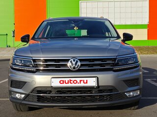 2017 Volkswagen Tiguan II, серый, 2850000 рублей, вид 3