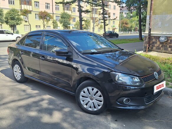 2012 Volkswagen Polo V, чёрный, 520000 рублей - вид 2