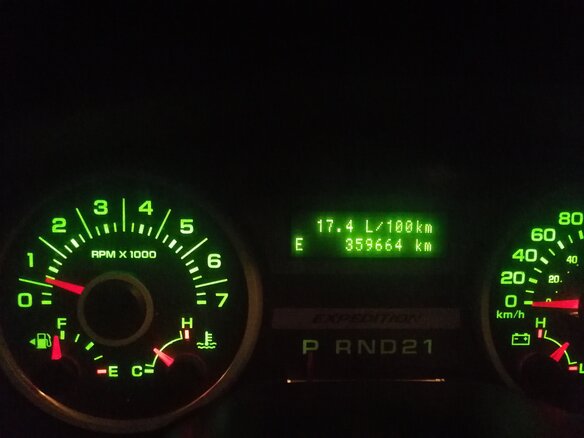 2005 Ford Expedition II, чёрный, 2100000 рублей - вид 6