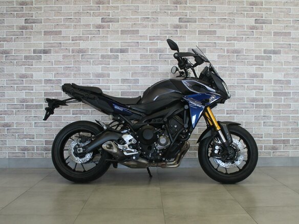 2015 Yamaha MT-09 Tracer (FJ-09), синий, 774000 рублей