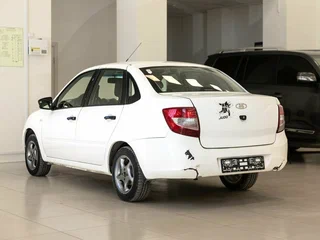 2017 Lada (ВАЗ) Granta I, белый, 350000 рублей, вид 4