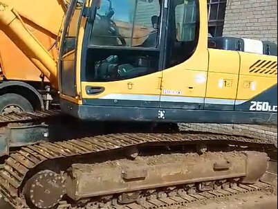 2013 Hyundai R260LC, жёлтый, 3100000 рублей, вид 1