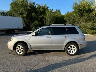 2003 Mitsubishi Outlander I, серебристый, 700000 рублей, вид 2