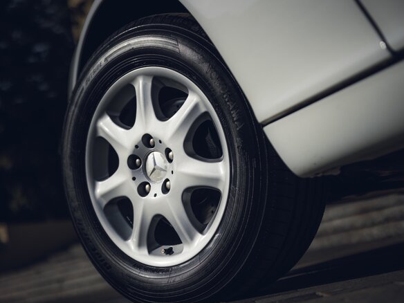 1999 Mercedes-Benz S-Класс 320 IV (W220), белый - вид 20