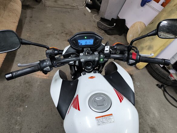 2013 Honda CB 400F, белый, 400000 рублей - вид 10