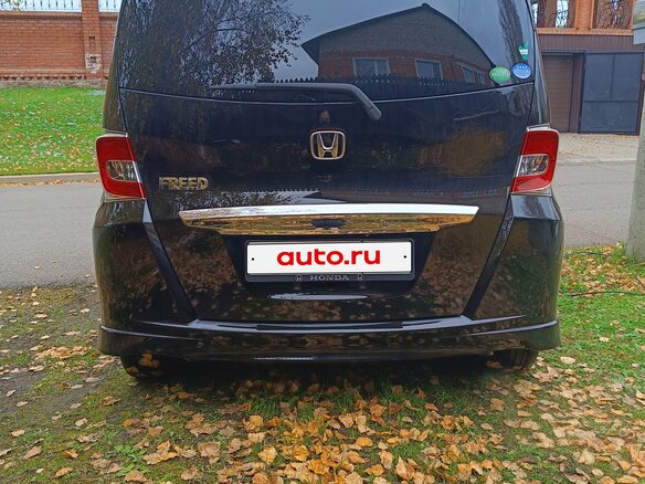 2014 Honda Freed I Рестайлинг 2, чёрный, 1100000 рублей - вид 2