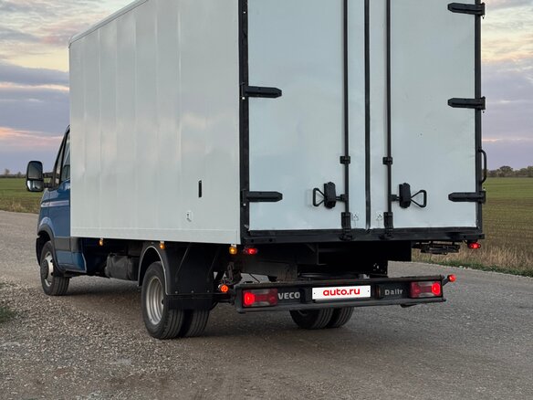 2012 Iveco Daily, синий, 2000000 рублей - вид 12
