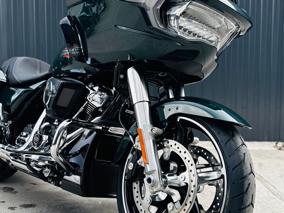2024 Harley-Davidson Road Glide, зелёный, 3750000 рублей - вид 8