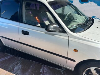 2001 Hyundai Accent II, серебристый, 205000 рублей, вид 2