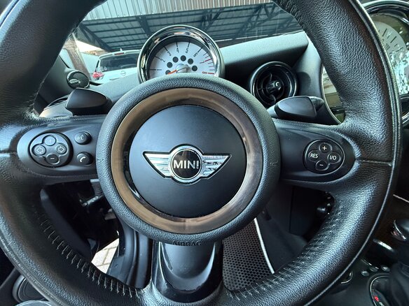 2010 Mini Hatch Cooper S II (R56) Рестайлинг, чёрный, 2440000 рублей - вид 23