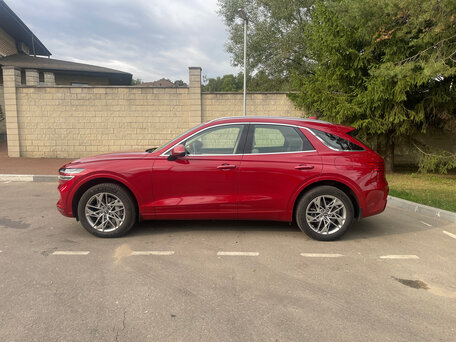 2021 Genesis GV70 I, красный, 5000000 рублей, вид 4