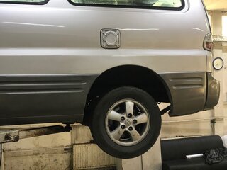 2006 Hyundai Starex I Рестайлинг 2, серебристый, 1000000 рублей, вид 5