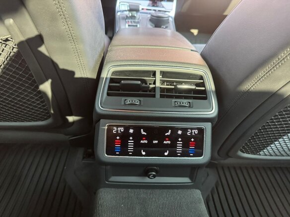 2018 Audi A6 55 TFSI V (C8), серый, 4600000 рублей - вид 11