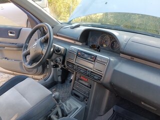 2001 Nissan X-Trail I, серебристый, 680000 рублей, вид 5