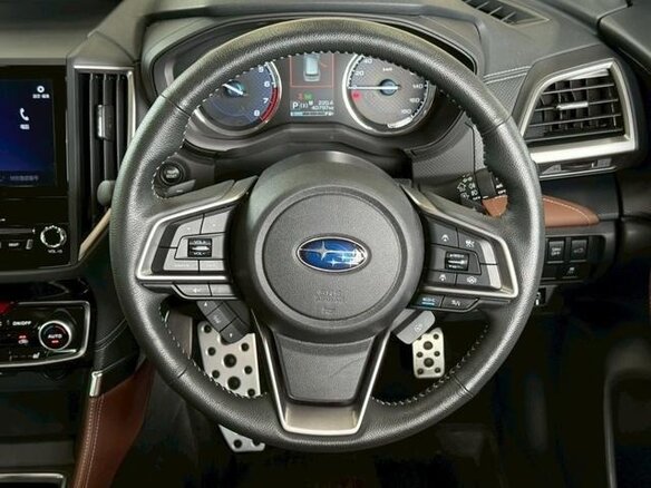 2020 Subaru Forester MHEV V, коричневый, 2120000 рублей - вид 18