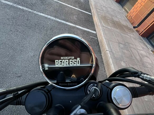 2026 Royal Enfield Bear 650, жёлтый, 737000 рублей - вид 17