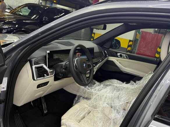 2025 BMW X5 30d IV (G05/G18) Рестайлинг, серый, 15500000 рублей - вид 4