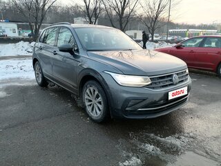 2021 Volkswagen Tiguan II Рестайлинг, серый, 3200000 рублей, вид 1