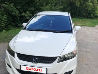 2011 Honda Stream II Рестайлинг, белый, 1250000 рублей, вид 1