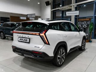 2026 Geely Atlas II, зелёный, 3449990 рублей, вид 3