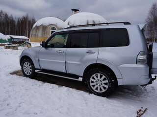 2012 Mitsubishi Pajero IV Рестайлинг 1, серебристый, 2500000 рублей, вид 4
