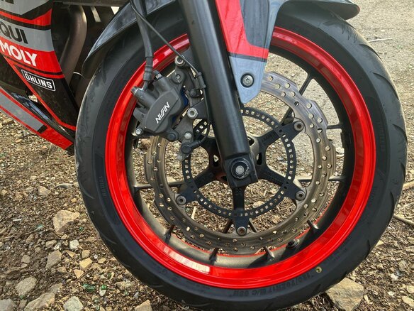 2013 Honda CBR 400R, красный, 420000 рублей - вид 5