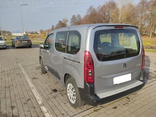 2021 Citroen Berlingo III, серебристый, 1500000 рублей, вид 4