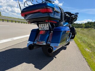 2018 Harley-Davidson Ultra Limited, синий, 1680000 рублей, вид 3
