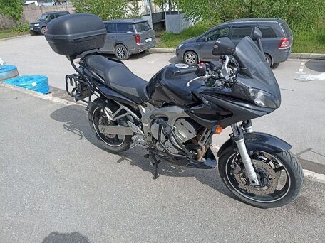 2005 Yamaha FZ6, серебристый, 500000 рублей, вид 2