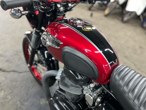 2012 Kawasaki W 800, пурпурный, 750000 рублей - вид 18