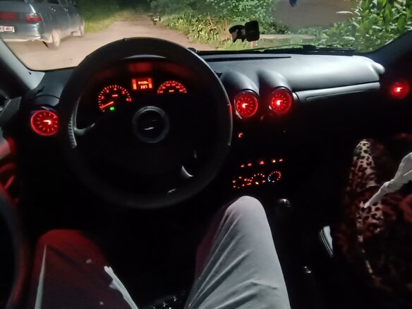 2019 Lada (ВАЗ) Largus I, серебристый, 1100000 рублей - вид 23