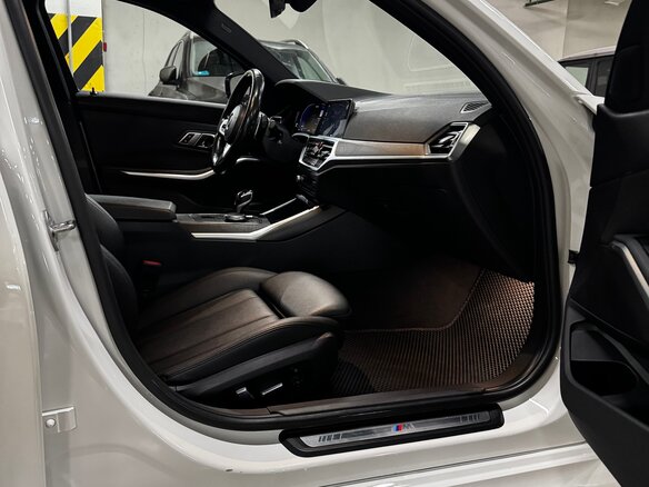 2019 BMW 3 серии 330i VII (G2x), белый, 2800000 рублей - вид 16