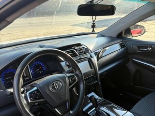 2016 Toyota Camry VII (XV50) Рестайлинг, белый, 1500000 рублей, вид 5