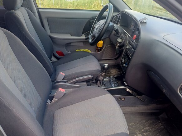 2006 Hyundai Elantra III (XD2) Рестайлинг, пурпурный - вид 9