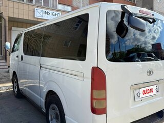 2006 Toyota HiAce H200, белый, 1650000 рублей, вид 4