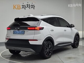 2023 Chevrolet Trax II, белый, 2000000 рублей, вид 3
