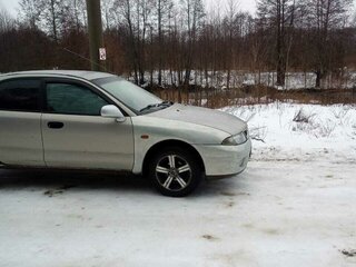1995 Mitsubishi Carisma I, серебристый, 180000 рублей, вид 5