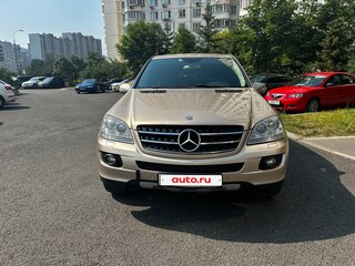 2005 Mercedes-Benz M-Класс 350 II (W164), бежевый, 1150000 рублей, вид 2