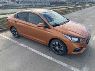 2017 Hyundai Solaris II, оранжевый, 1100000 рублей, вид 2