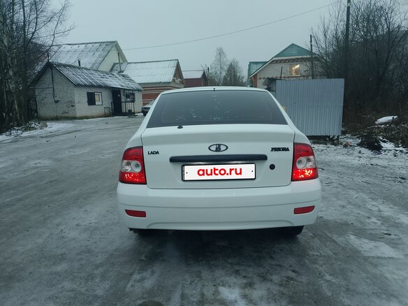 2011 Lada (ВАЗ) Priora I, белый, 310000 рублей - вид 3